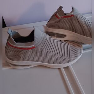 Slip-on Knit Sneakers